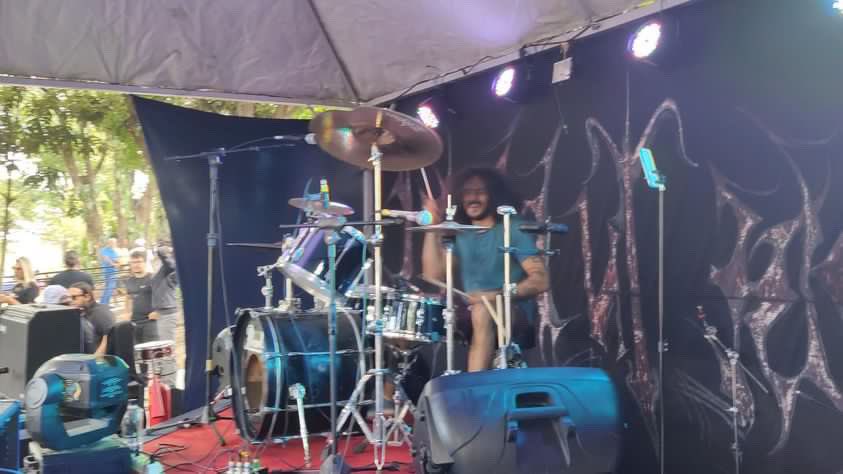 Chegando com a <a href="/sadboots/">SadBoots</a> pro show do @independenciaerock no @centroculturalvendanova 🚗🔥

Boa semana! 🖤

📷 - @pingaoleo_oficial