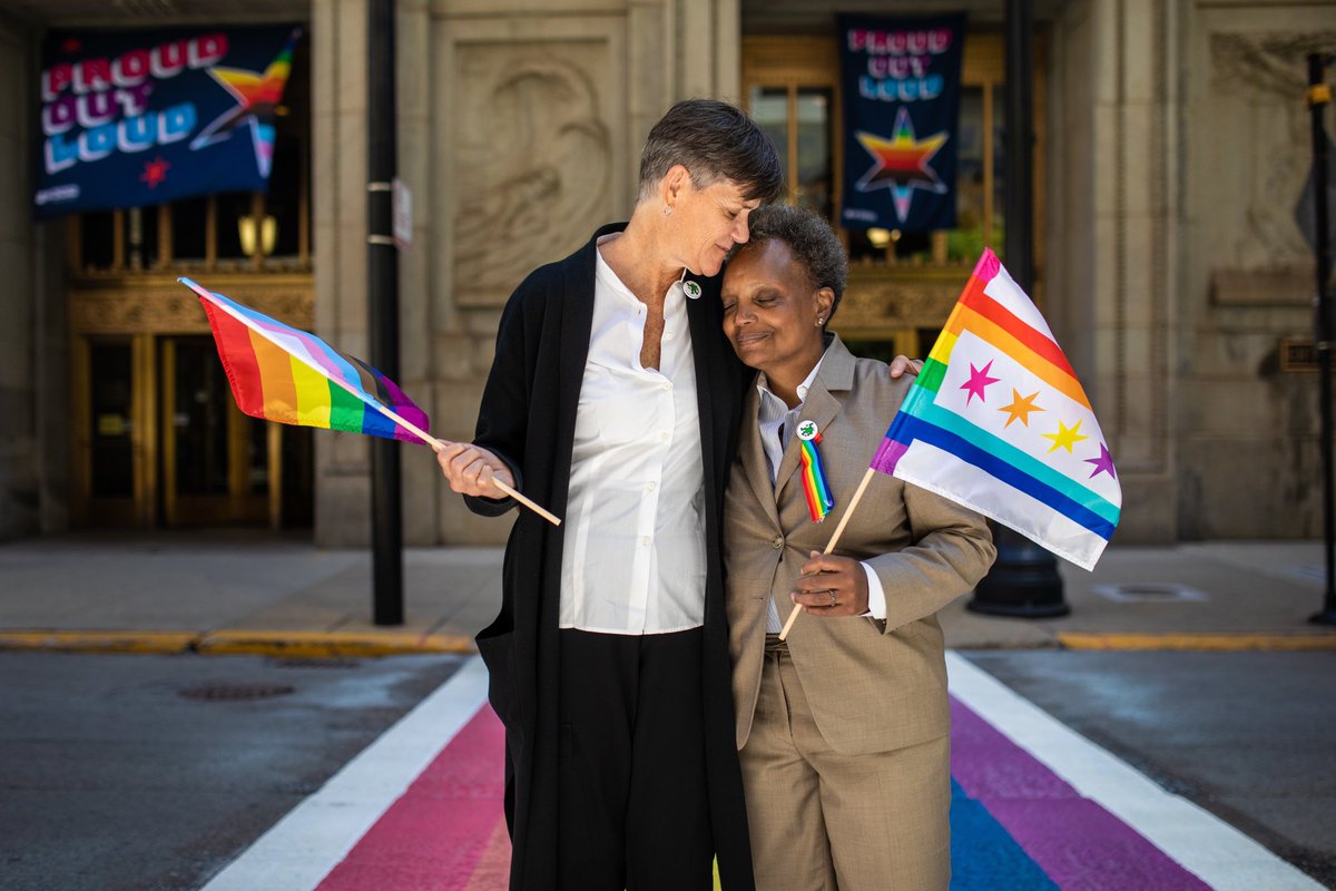 It has been the honor of a lifetime to serve as Chicago’s First Lady. Even during our toughest days I have seen the best of our great City and its people, and I am filled with hope. From the bottom of my heart, THANK YOU ❤️