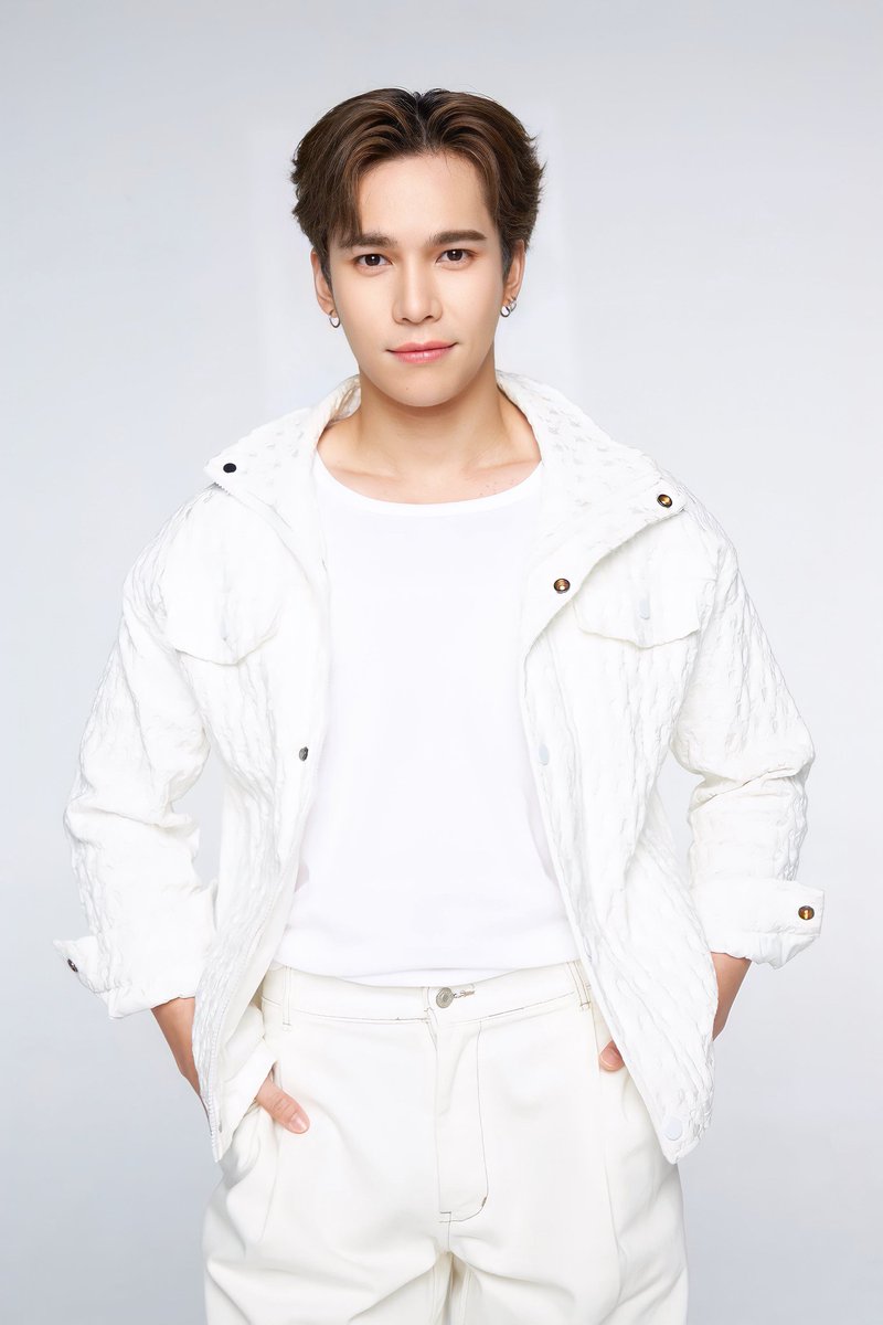 MajorGroup's tweet photo. แฟน ๆ อยากถามอะไรกับ 4 หนุ่ม แม้ก-ณฐ-ติวเตอร์-ยิม บ้าง?  

ก่อนจะไปซิ่งพร้อมกันในงาน  #FastX Thailand Gala Premiere พรุ่งนี้ 

#MaxNat #TutorYim
#มณตตยซ่าทะลุนรก https://t.co/gqDSGDRIuB