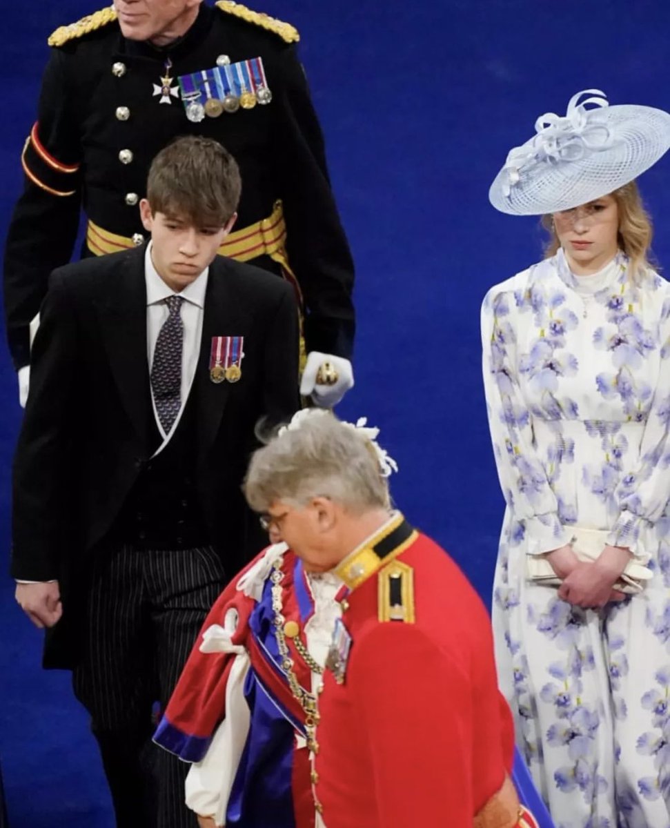 🎩Laird of the Manor🎩 on Twitter "As the younger issue and sole male