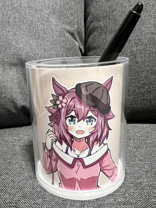 写真入れれるペン立てあったから買った