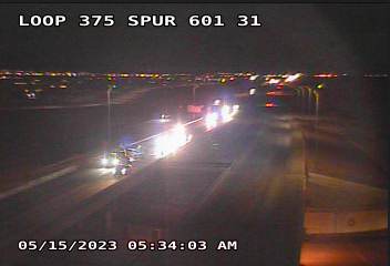 KVIAtraffic's tweet photo. @[481529658575225]: Crews still clearing out crash on Loop 375 SB at Spur 601. Right lane, shoulder closed. Tow truck on scene.
https://t.co/ltjTMnRSkb https://t.co/1UnPS3RZQY