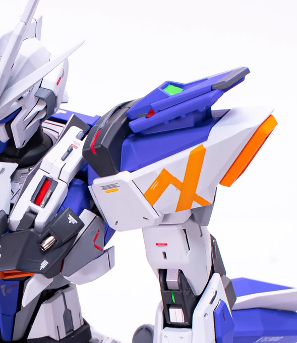#デカール推奨委員会 アクセントに使ったり ディテールに合わせたり グラデーションと合わせたり 固めて貼ったり 色々応用効くから張ってて楽しい
