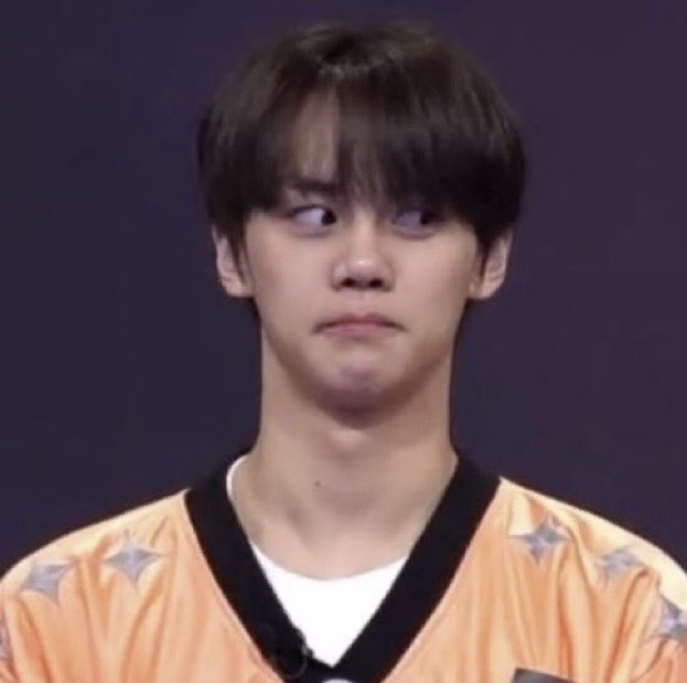 zeroze_baseone's tweet image. he just CANT get enough