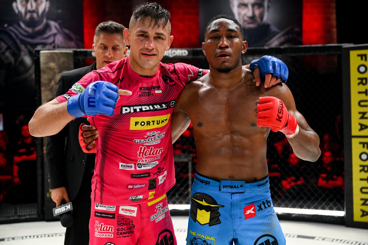 KSW_MMA's tweet photo. 𝐑 𝐄 𝐒 𝐏 𝐄 𝐂 𝐓 💙 #KSW82 https://t.co/uGik5oAkyH