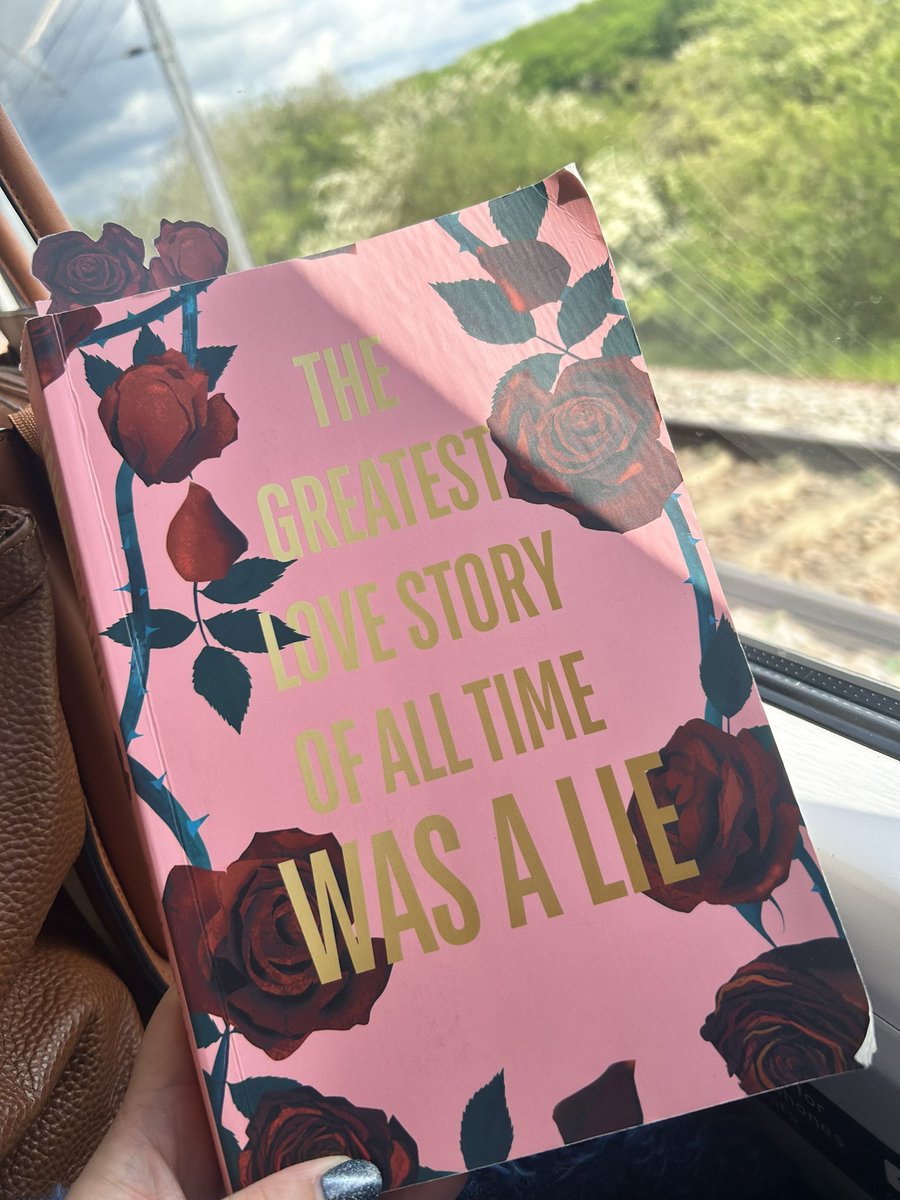 En route to the #BritishBookAwards and my train read is #FairRosaline by <a href="/natashasolomons/">Natasha Solomons</a> - an untelling of Romeo and Juliet from the POV of Rosaline, and I’m loving it!
