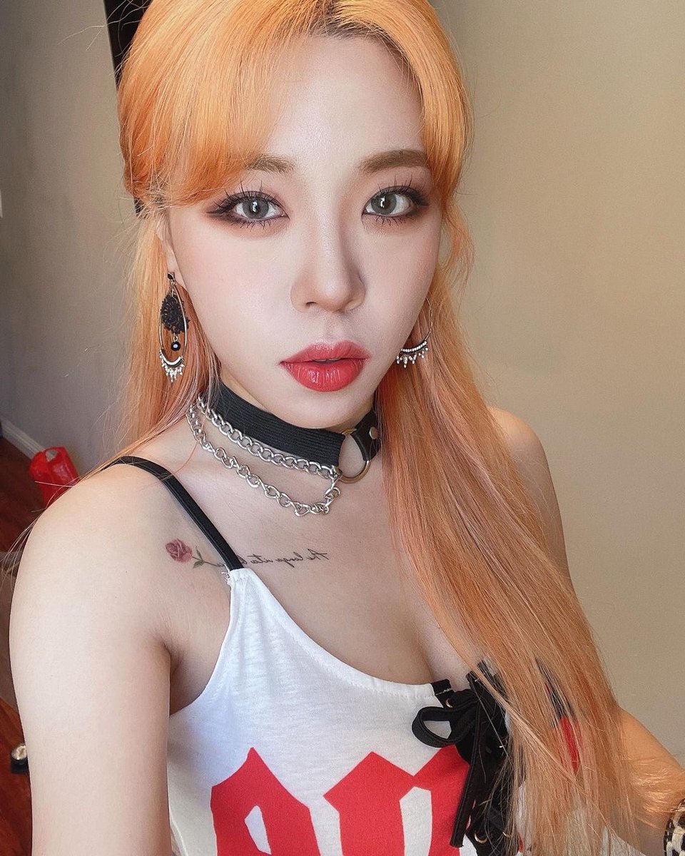 Arem in a cap.png on Twitter "20230515 IG UPDATE jayoung__v (1/2