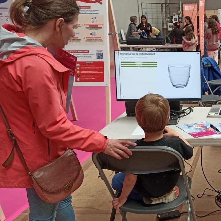 LabExIMU's tweet image. ♦ Quelques images de l'édition 2023 du festival Pop Sciences... Merci d'être venus si nombreux nous rendre visite sur le stand "Découverte d'une vallée industrielle" !