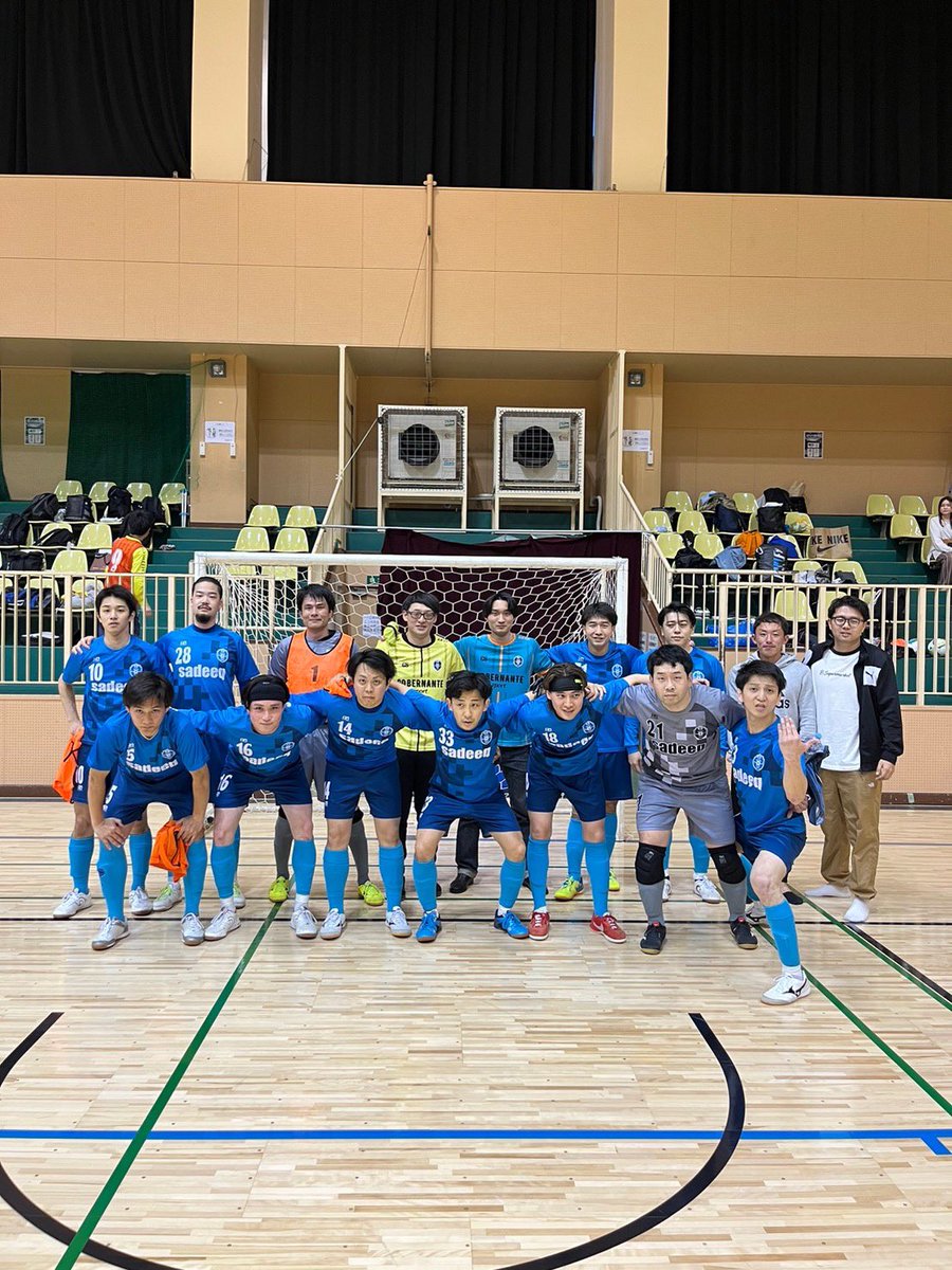 sadeeq_2016's tweet photo. 【試合結果】5-0(1-0)
🗼2023年度東京度4部リーグ
⚽️第1節
🆚DREAM futsal park SATELLITE
📅5/14(日):住友金属鉱山アリーナ青梅
得点者:しゅうと、ともき、りょーへい、だいすけ、りょう
.
待ちに待ったリーグ開幕戦!
今シーズン開幕に合わせトレーニングウェアも新調👕
.
#sadeep
#サディーク https://t.co/wY1mH5wFNW