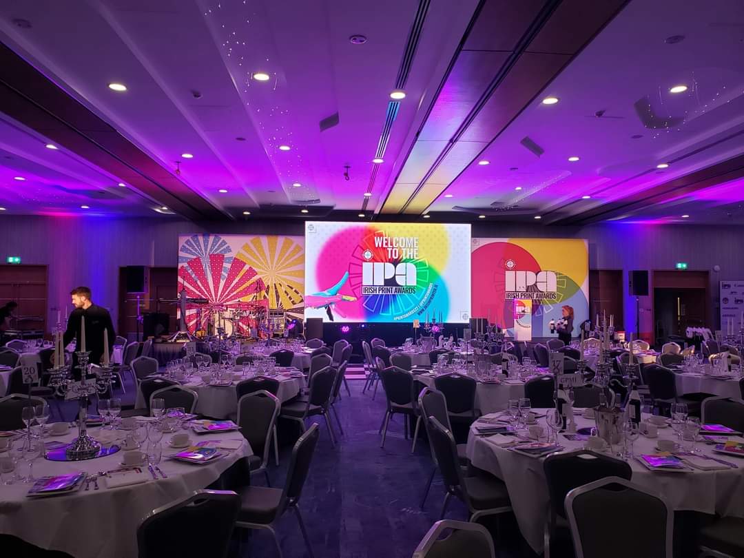 soundtolightgal's tweet image. Congratulations to all of the winners at this year's #PrintAwards22💡

Take a little behind-the-scenes look at the set-up which was fitting for such an occasion! 

#SoundToLight #EventsIreland