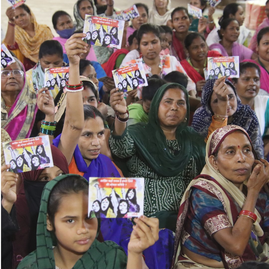FoundationMf's tweet photo. With #informalworkers and #DistrictAdministrations, we work to enable #PoSHAct implementation for informal workers. #DomesticWorker partners launched a #demandcampaign in #DelhiNCR. We help train #LocalCommittees and strengthen mechanisms that help in #MakingWorkplacesSafe https://t.co/wtVRCX8eXn