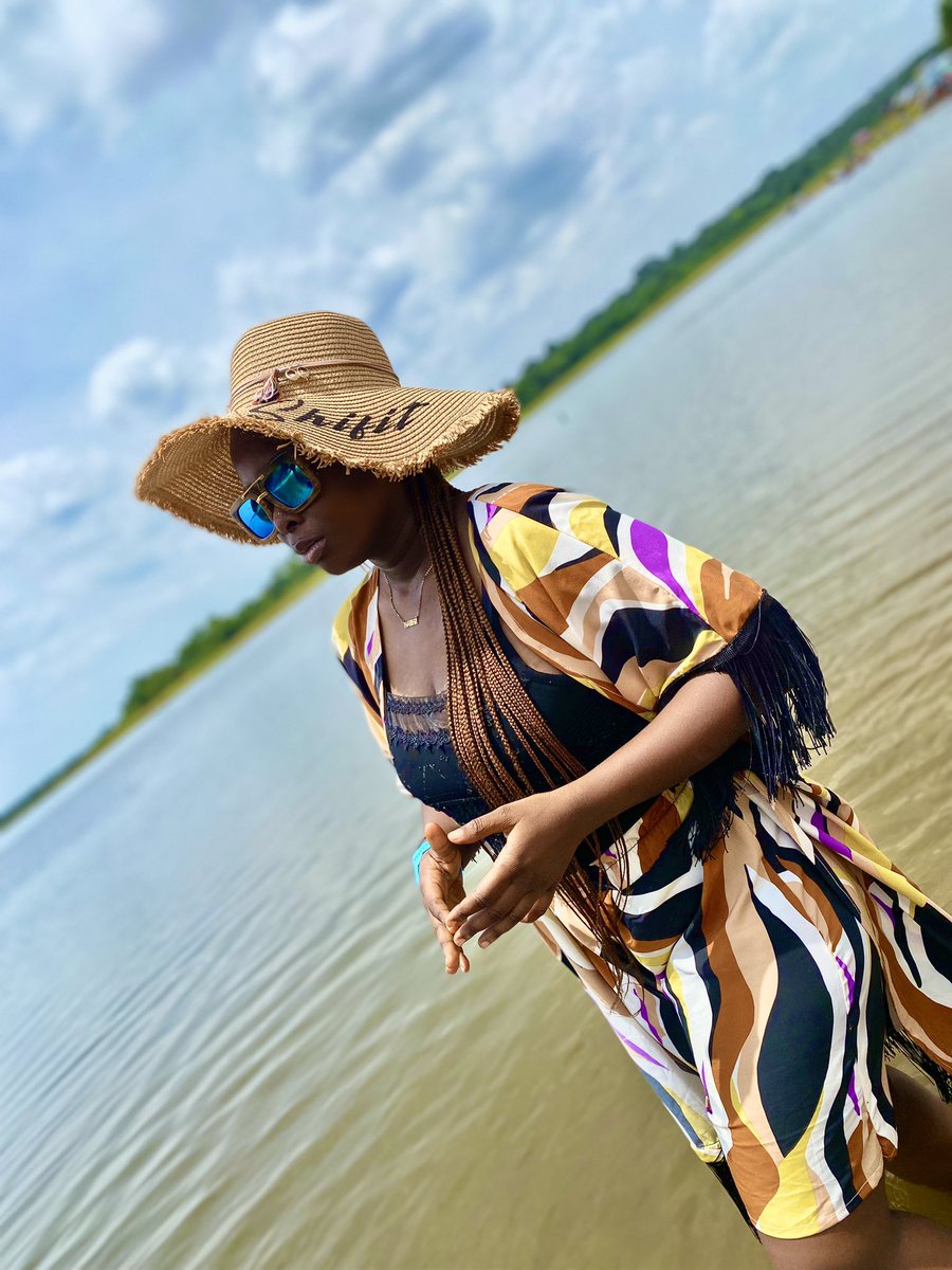 Lisa_shifah's tweet photo. @hello_osogbo @AAdeleke_01 @Tunegee #LakeEscapebyHelloOsogbo  was lit 🔥🔥10/10 https://t.co/WyE6qjY555