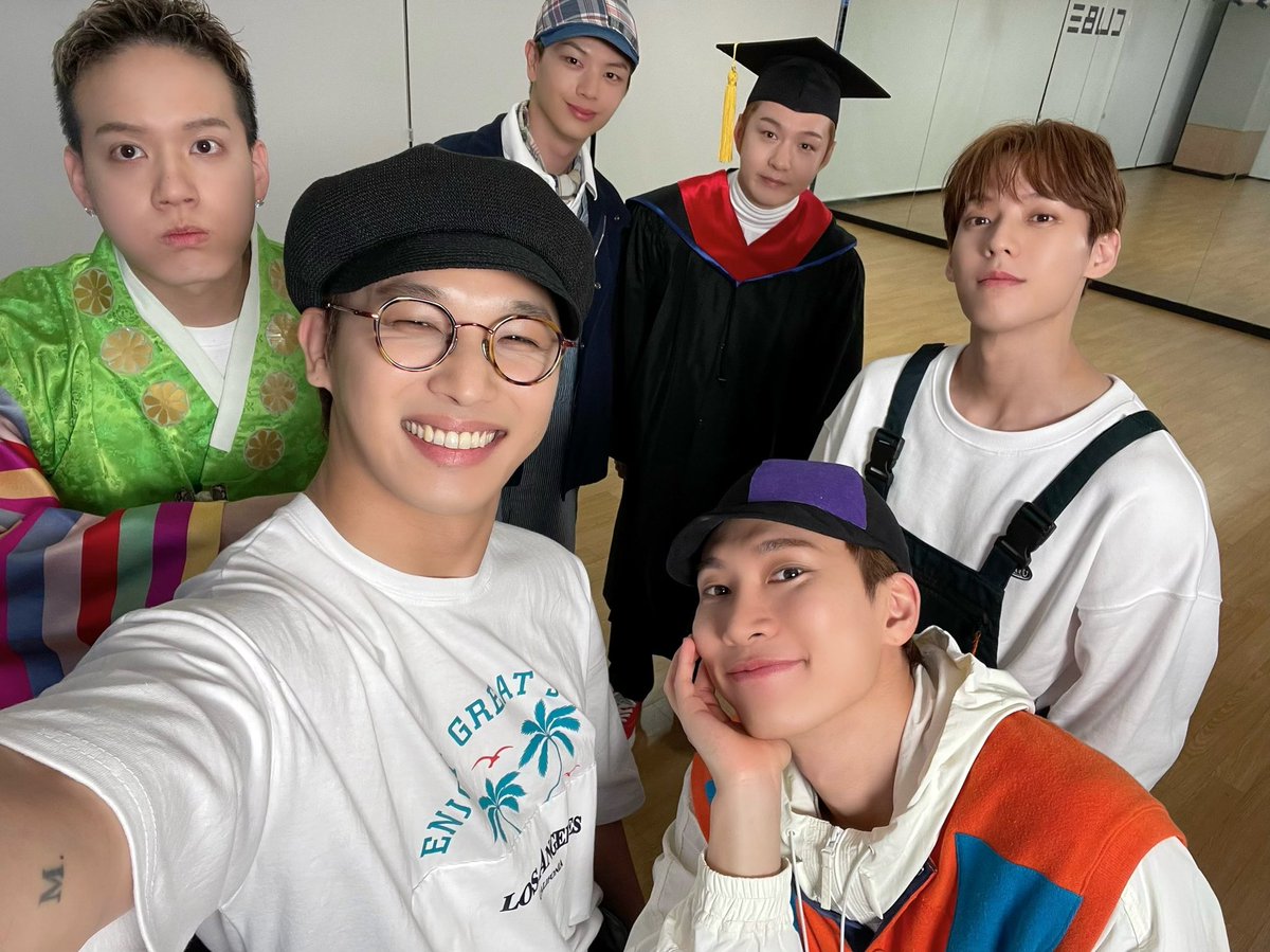 OFFICIALBTOB's tweet photo. [📸] '나의 바람 (Wind And Wish)' Special Choreography Video 비하인드 ❤

더 많은 사진은 비투비 Weverse Media에서 확인해주세요!
▶️ https://t.co/65lIZkxALO

#비투비 #BTOB
#WIND_AND_WISH #나의_바람 https://t.co/ddxlOVk6tn