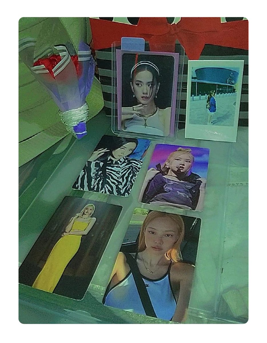 hi <a href="/simpforjisooyaa/">sky🌹</a>! tysm for the pc, i love it so much! 😭. It came home exactly on my birthday. Also, thanks for the freebiess they are so prettyyyy!!! 

#skychufeedback