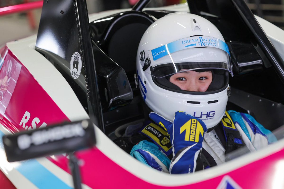 レーシングカート　サーキット走行会　ヘルメット レーシングスーツ レーシングシューズ レーシンググローブ 一式 レーシングカート サーキット走行会 ヘルメット レーシングスーツ