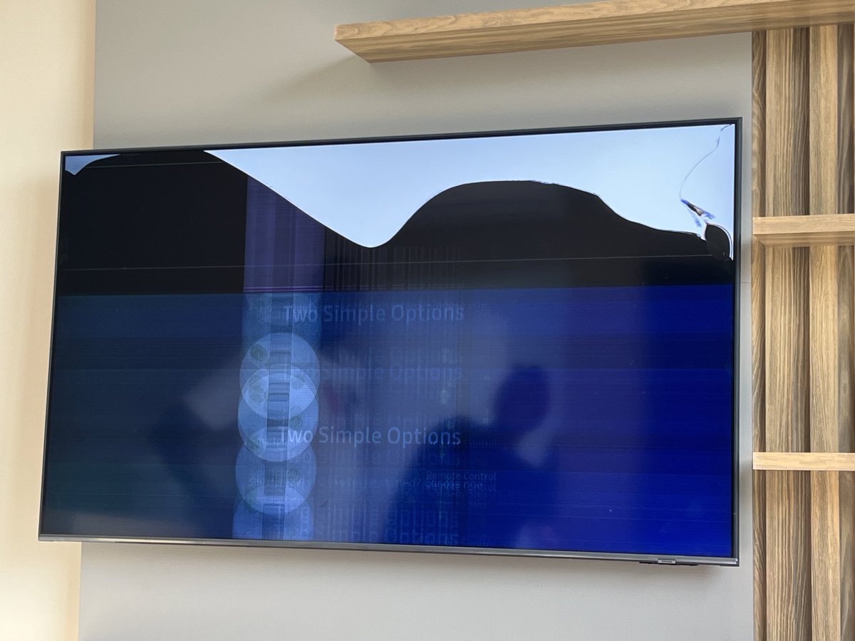 780122's tweet photo. @HirschHomestore so your company delivered at TV at my apartment on Thursday the 11th of May and when I open the box the TV was cracked and you don’t want to replace it? @TheNCC_RSA @PitsoMolemane1 https://t.co/xtzs5SLnxv