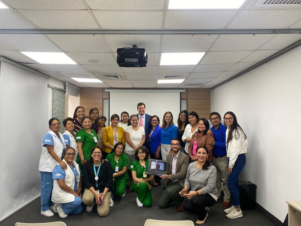NewhealthF's tweet photo. El Programa de Cuidados Continuos de Oncocenter (Auna) renueva su certificación internacional NEWPALEX como Equipo Excelente de Cuidados Paliativos.
#cuidadospaliativos #NEWPALEX #Perú https://t.co/dIElmJAydj