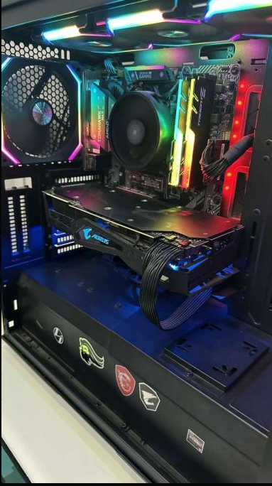 XiHaif's tweet image. بي سي للبيع 
  (تنويه البيع جميع القطع ماعد الكيس و المراوح )
  
الكرت  2070super نسخة aorus 
المعالج  ryzen 5 3600 
الرام  g skill 8x2 16  3600 
البورسبلاي   corsair__TX650M  GOLD
 اللوحة  MSI B450 TOMAHAWK MAX 
هارديسك ميكانيكي Seagate BarraCuda 2T  

بداية السوم 2700