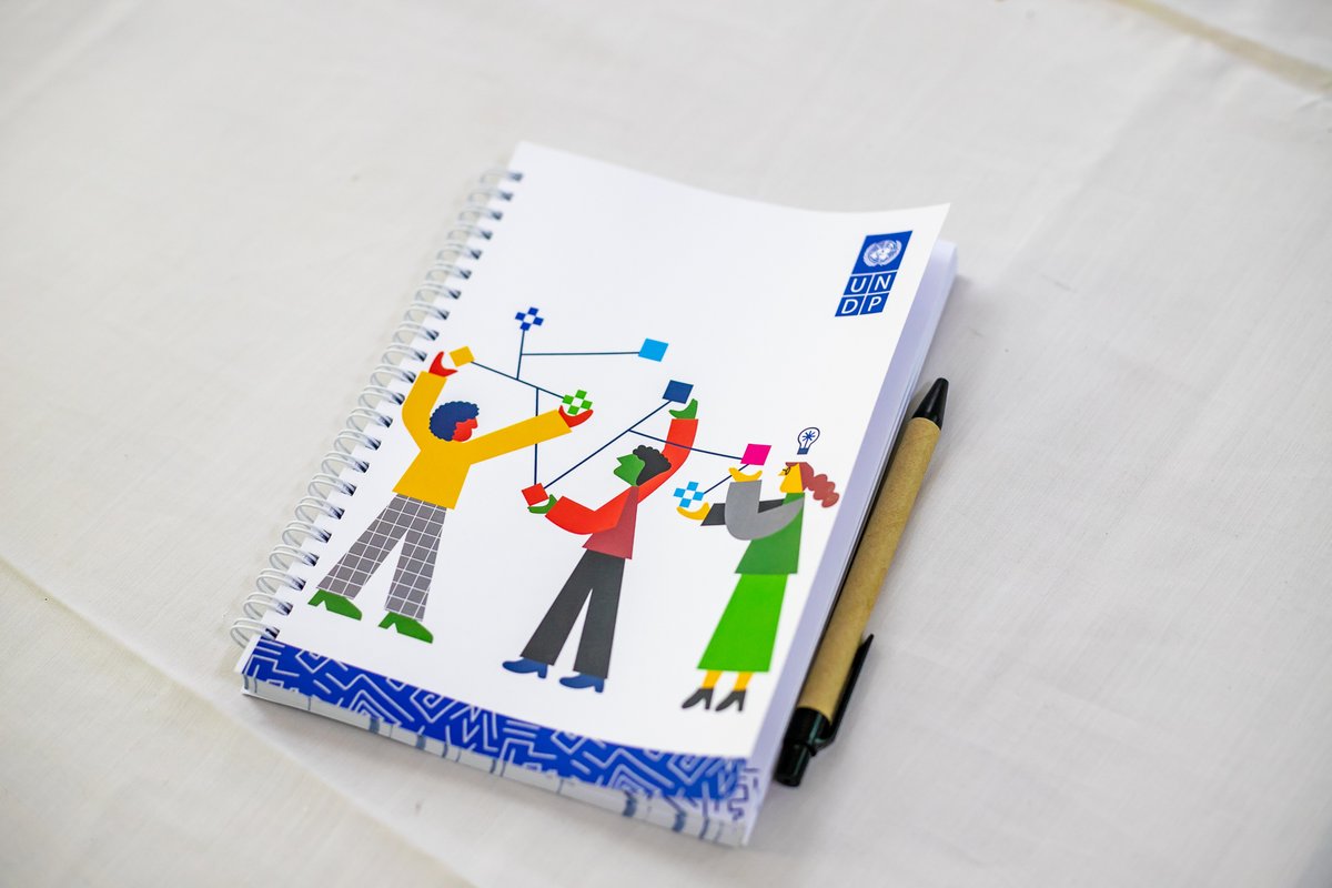 UNDPKenya's tweet photo. 🌍 Joining forces for change! 

Excited to kick off the co-design workshop for Collective Intelligence for the Climate Crisis Initiative at @PU_Kilifi, bringing together talented students from @kewi_kenya and @PU_Kilifi. 

#ClimateAction @vycapol 
📷 @kibuku_michael https://t.co/4plJhTReYl