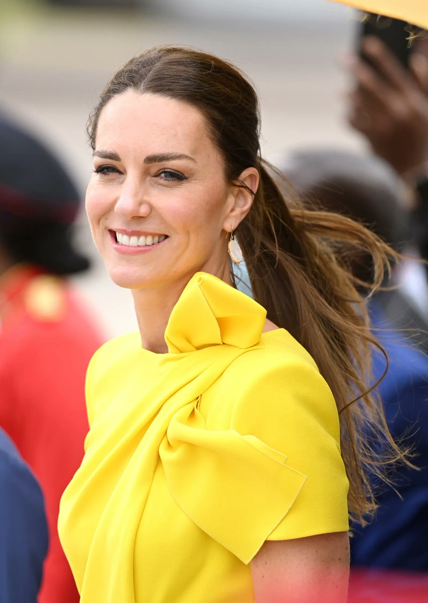 Some of my favourite photos of HRH Catherine, Princess of Wales. Isn't she gorgeous? 💛 #princesskate #princesscatherine #princessofwales #theprincessofwales #catherineprincessofwales #theprinceandprincessofwales #royalfamily #britishroyalfamily #royals #katemiddleton