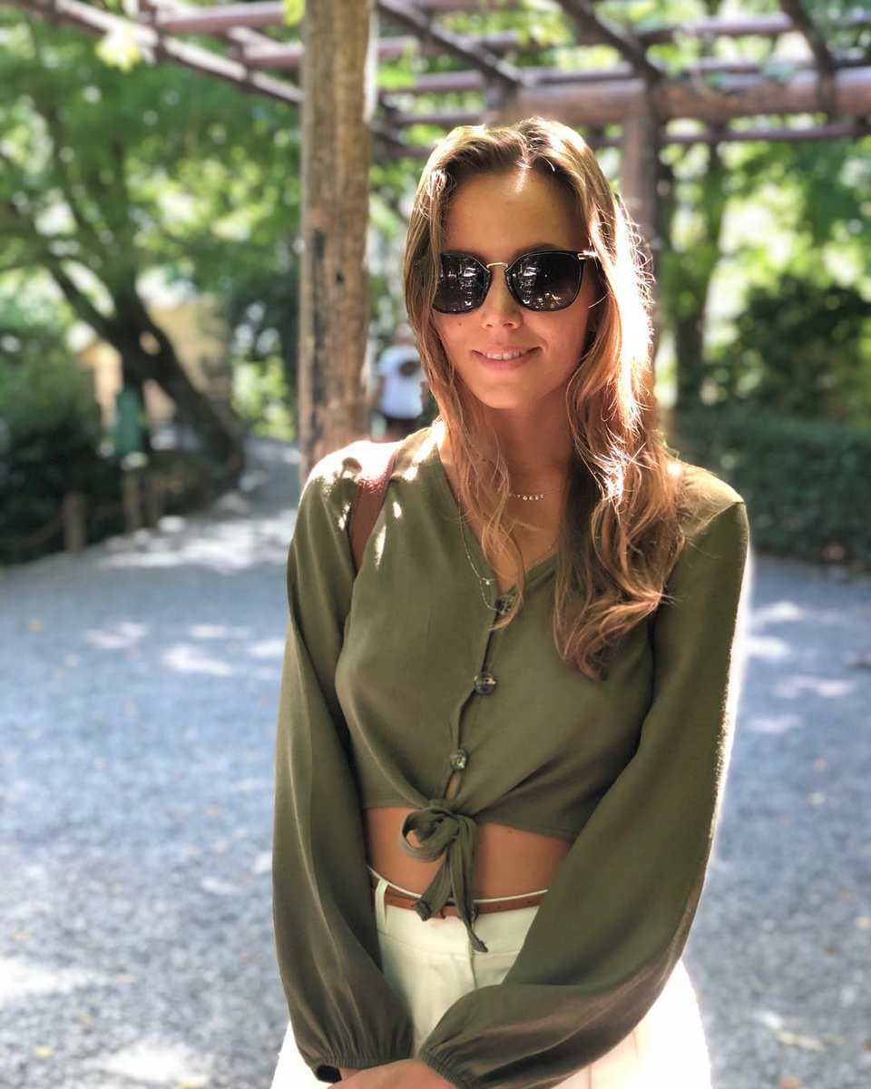 Katya Clover 🍀 on Twitter "TravelBlogger Japan 🇯🇵 Enjoying the trip. 💋🍀"