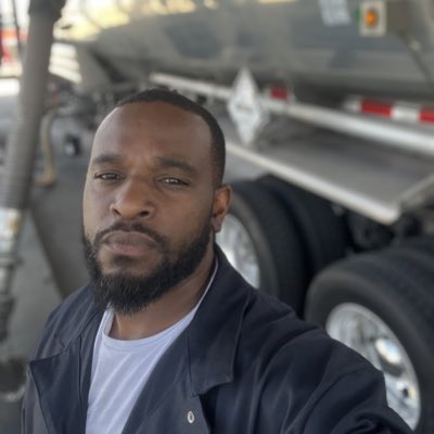 zaireyoung's tweet photo. #NewProfilePic https://t.co/U4UvYsEtSd