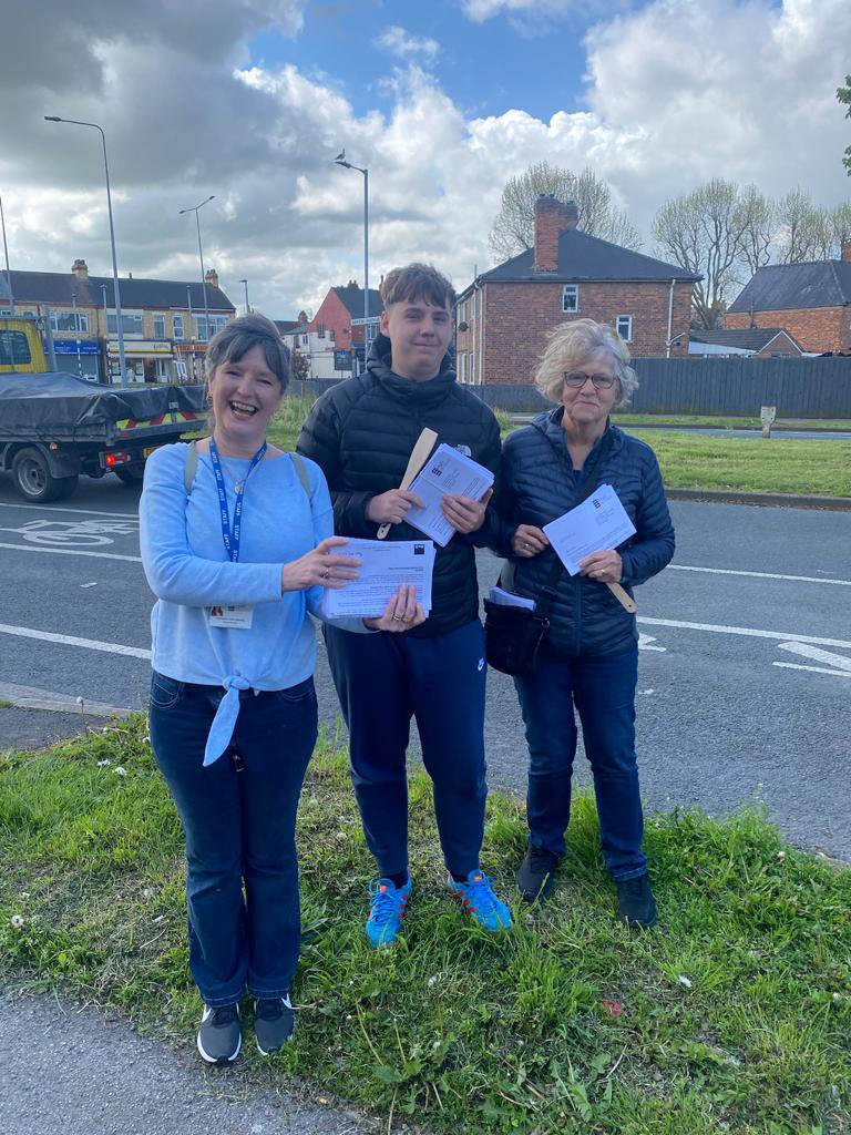 It’s that time of year! Excited to be out publicising Labours Gipsyville Bring Out Your Rubbish Day
<a href="/Hull_Labour/">Hull Labour</a> <a href="/Hullccnews/">Hull City Council</a> 

Contact me for more details.