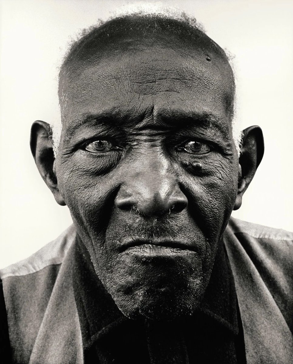 Today, on what would’ve been Richard Avedon's 100th birthday, we bring you <a href="/DerekBlasberg/">Derek Blasberg</a>’s BTS insights on the "Avedon 100" exhibit at <a href="/Gagosian/">Gagosian</a>  📸  bit.ly/3WcWgNl