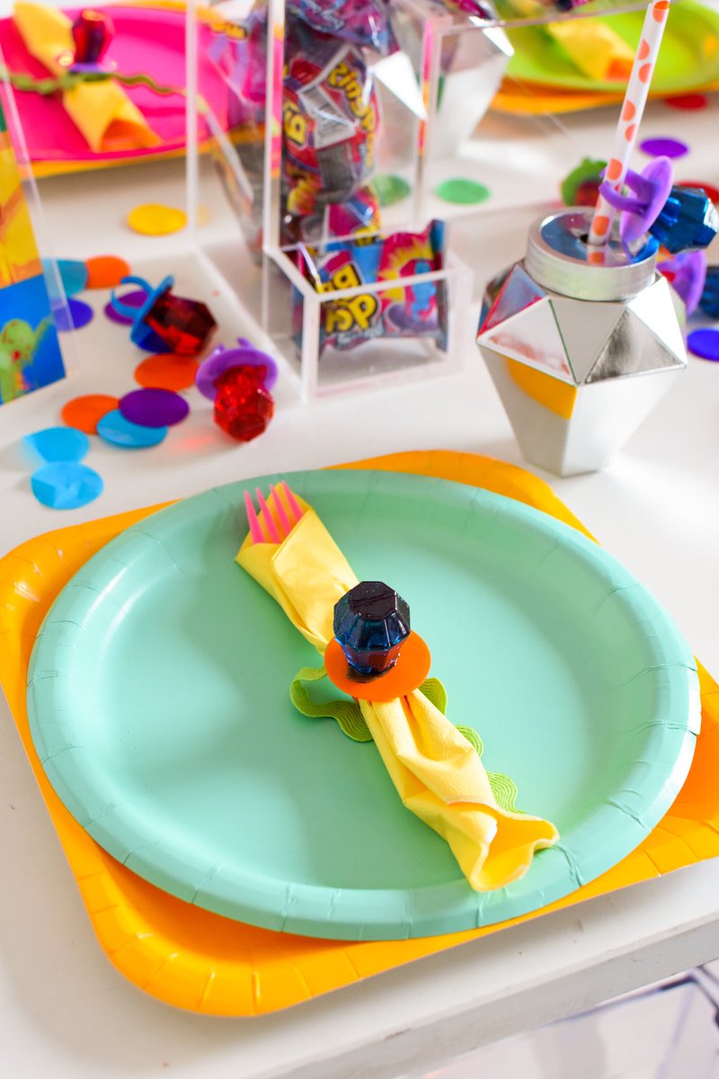 karaspartyideas's tweet photo. Make all your party details POP! Check out https://t.co/VTbVkEHksH for all the fun party details! @RingPopOfficial #RingPopPartyStarters #RingPopPartner https://t.co/dEP0ydH77T https://t.co/sFNruVAGaN