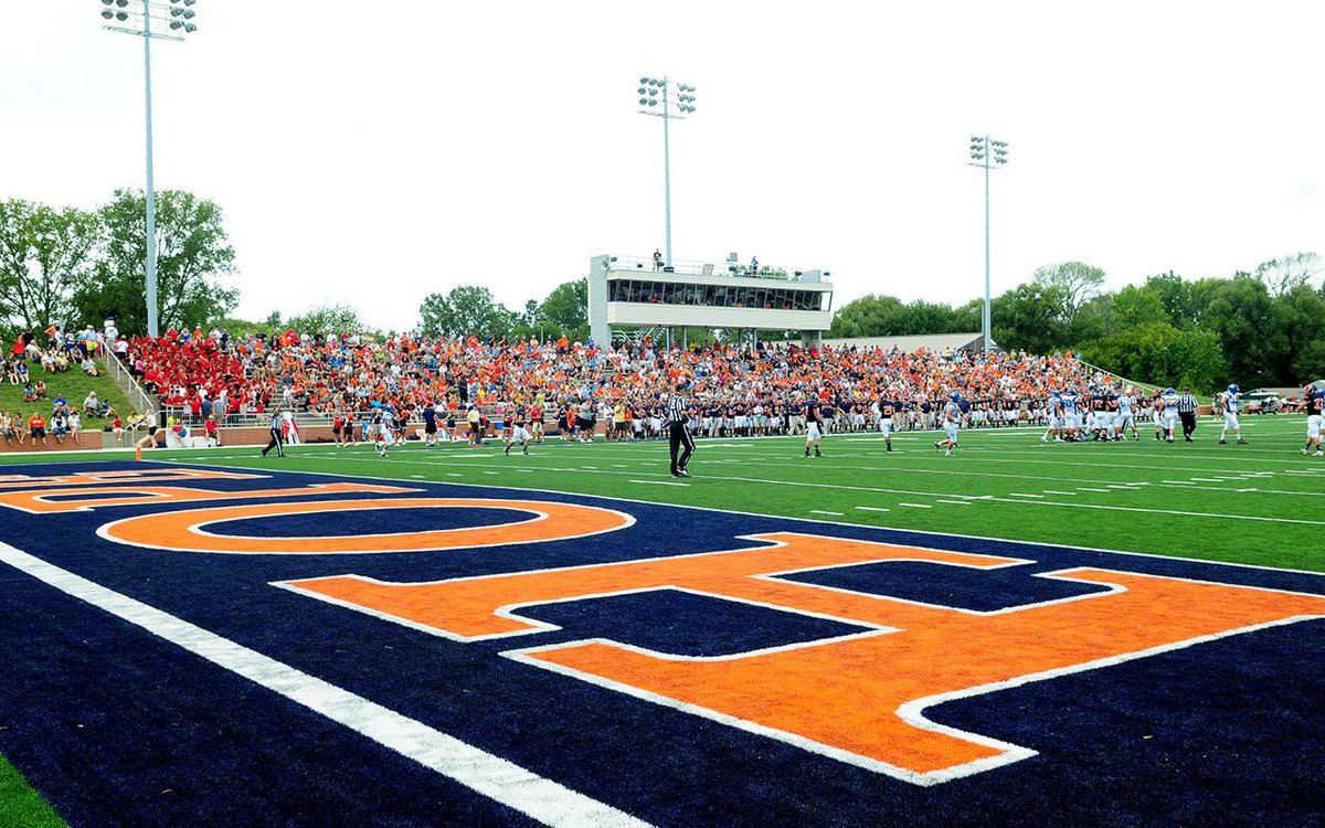 BraylenAmos's tweet photo. Very blessed to receive my first official offer from Hope College and want to thank @Coach_HThompson,  @PStuursm and the rest of the coaching staff for giving me the chance to continue playing football in college! https://t.co/h4THgjJChE