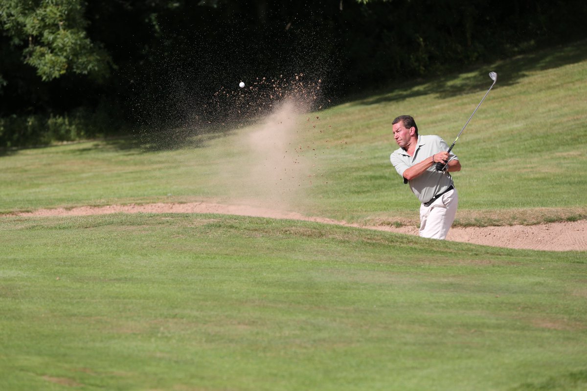 Progsystems's tweet image. We can&apos;t wait for our 10th annual charity golf day on July 13th!

Today we&apos;re throwing it back to 2014 with some epic shots, plenty of pints and a good time had by all!

Follow us for more pics of previous years and information about this year&apos;s event.

#charity #golfday #devon