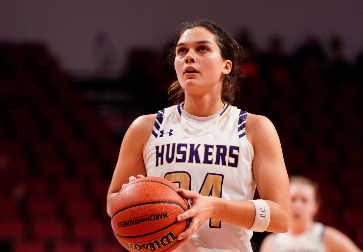 2023 HS Basketball Rules Changes Announced

Free Throw Procedures and Foul Administration Amended in 2023-24 HS Basketball Rules Changes

Beginning next year, basketball teams will shoot two free throws for common fouls when in the “bonus.”

nfhs.org/articles/free-…