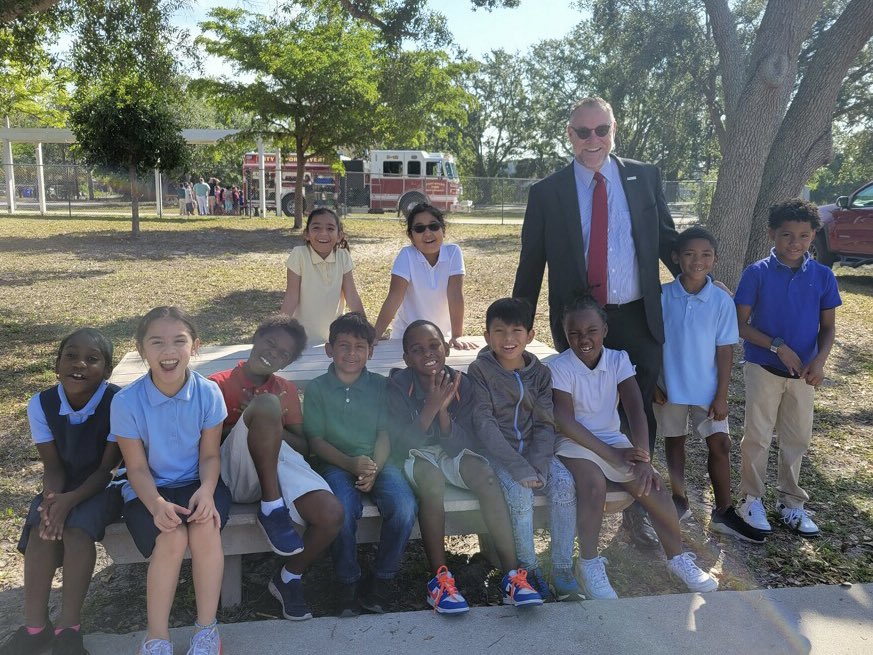 Edgewood Academy (@edgewoodacad) on Twitter photo Thank you Mayor Kevin Anderson for visiting our school today! We love our partnership with <a href="/cityftmyers/">cityftmyers</a> #loveleeschools Thank you Mayor Kevin Anderson for visiting our school today! We love our partnership with <a href="/cityftmyers/">cityftmyers</a> #loveleeschools