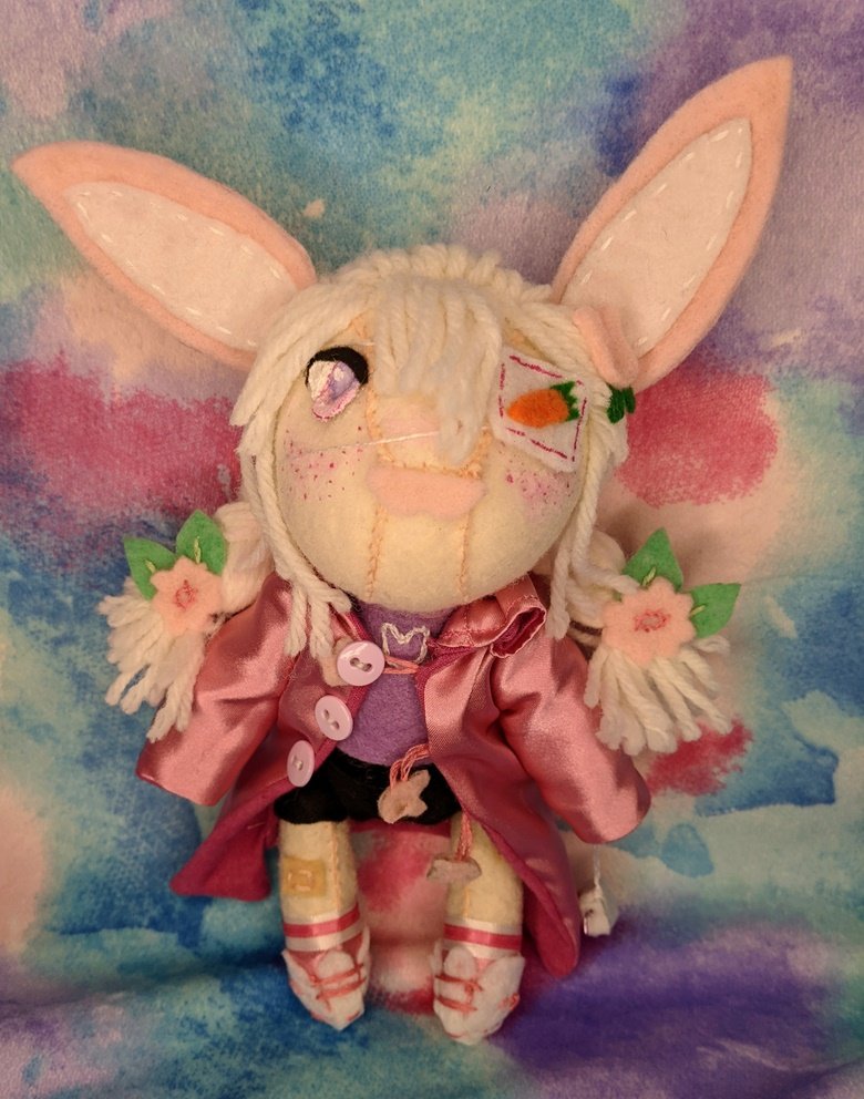 ShatteredCrafts's tweet photo. It's still the #YearOfTheRabbit and I've still got bunnies looking for homes. So if you're looking for a one-of-a-kind gift, for a doll-lover, check out my shop.

<https://t.co/s7kMZ99iks>  

#artdoll #plush #handmade #shopsmallbusiness #sewing #uniquegifts #bunny https://t.co/KZkxvxjlgk