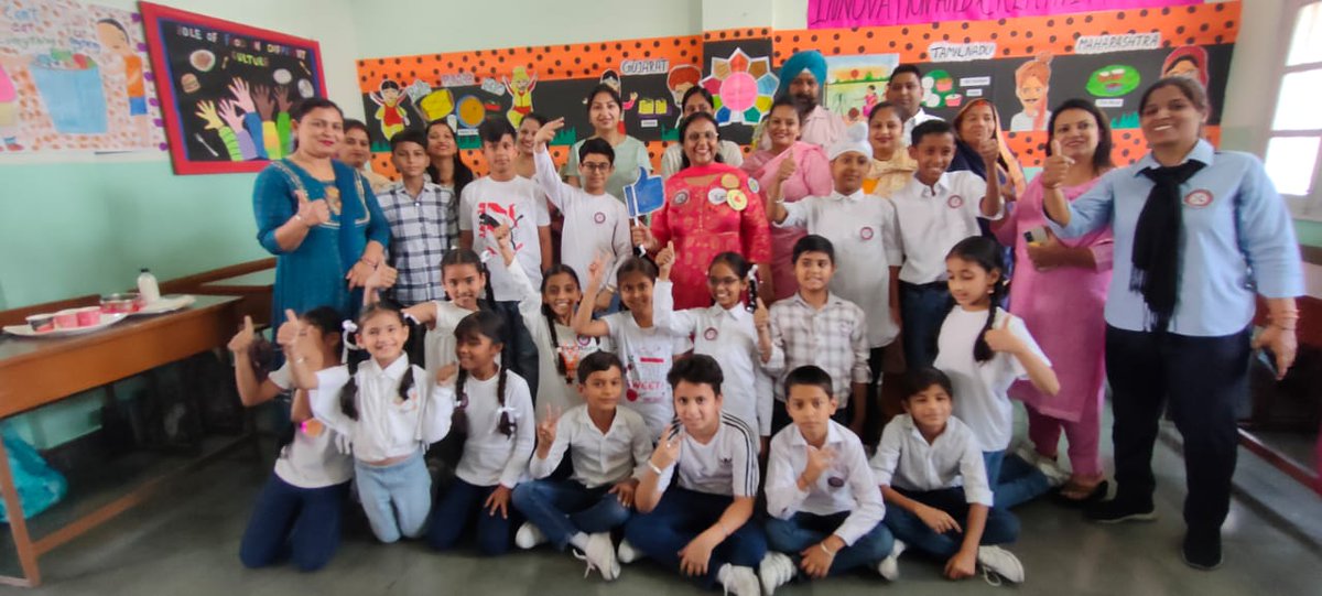 BawaPooja1234's tweet photo. Innovation Creativity Celebration in #KNPS Ss of Grade IV A enthusiastically innovated and showed creativity on the #Food and Culture and # Wastage of food followed sdg 2 #ZeroHunger #Waste food Warriors @pkdhillon08 @charuchhabra2
@JyotiBh28005578 @KnpsIndia @RiseUp4SDGs https://t.co/mcaEOylB96