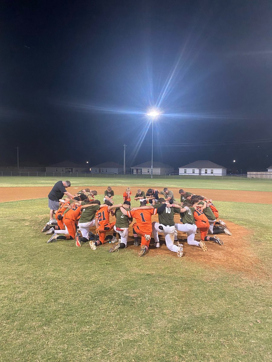 Far to many pics and videos of coaches, parents and fans behaving badly at the games. Thanks kids for changing our perspective of what Great youth baseball looks like. Congrats coaches for training them up right.