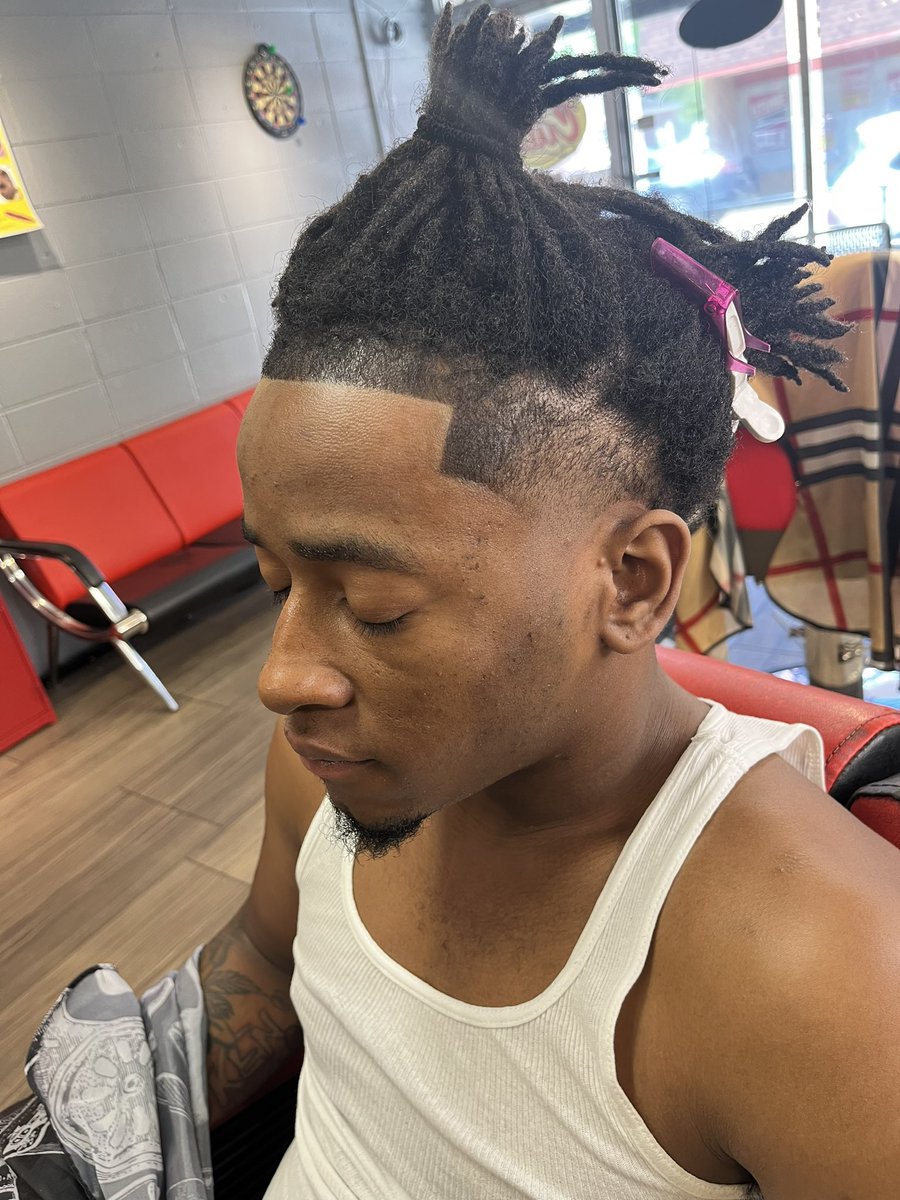 letmecutyohair's tweet photo. Just being there will get you by.
Hit the link to book your appointment❗️
#BarberLife
#Kids #Women #Men #FreshCuts
#Entrepreneur #318Barber
#FadesOfGlory #BarberLife
#GramblingBarber #RustonBarber #LaTech #GramFam #LoveConquersAll
https://t.co/Rh0Qpq9aW8 https://t.co/hLB1ZyStxR