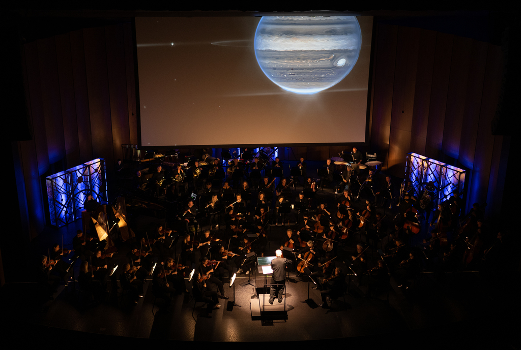 AaronLepsch's tweet photo. Hearing and Seeing the Music of the Spheres via NASA https://t.co/jbN0hoxtB6 https://t.co/JU0BP6jdfd
