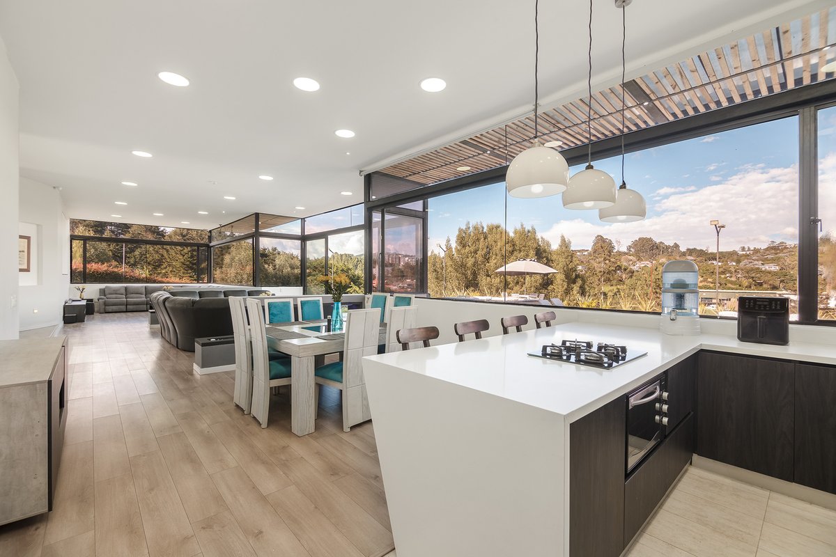 #inmobiliaria #medellin #apartamento #interiores #fotointeriores #fotocasas #fotoinmuebles #ventacasas #ventaapartamentos #arrendamientos #realstate #realstatemedellin  #arquitectura #realestateinvesting #bienesraices #casasdelujo  #propiedades  #airbnb #airbnbphoto #airbnbph