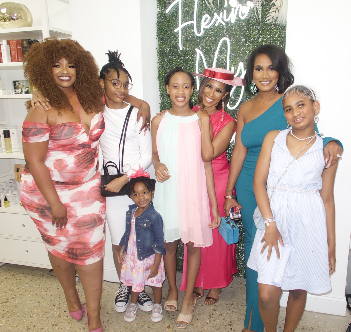 Special thanks to @sherrellduncan_ & @AshleyBrittney for bringing their girls and supporting the Mom & Me Skin Legacy Tea this weekend at @Eighthandkin ✨ #LAMDC