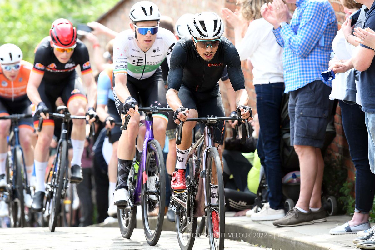 VeloUK's tweet image. Lincoln Grand Prix Men&apos;s race, album number 4! Another 100 plus photos of the riders in action on the cobbles of Lincoln. 
facebook.com/Veloshooter

Good to see Max Stedman and Jim Brown back in action after their team folded. #Michaelgate 

Presented by @CycleDivision #bikeshop