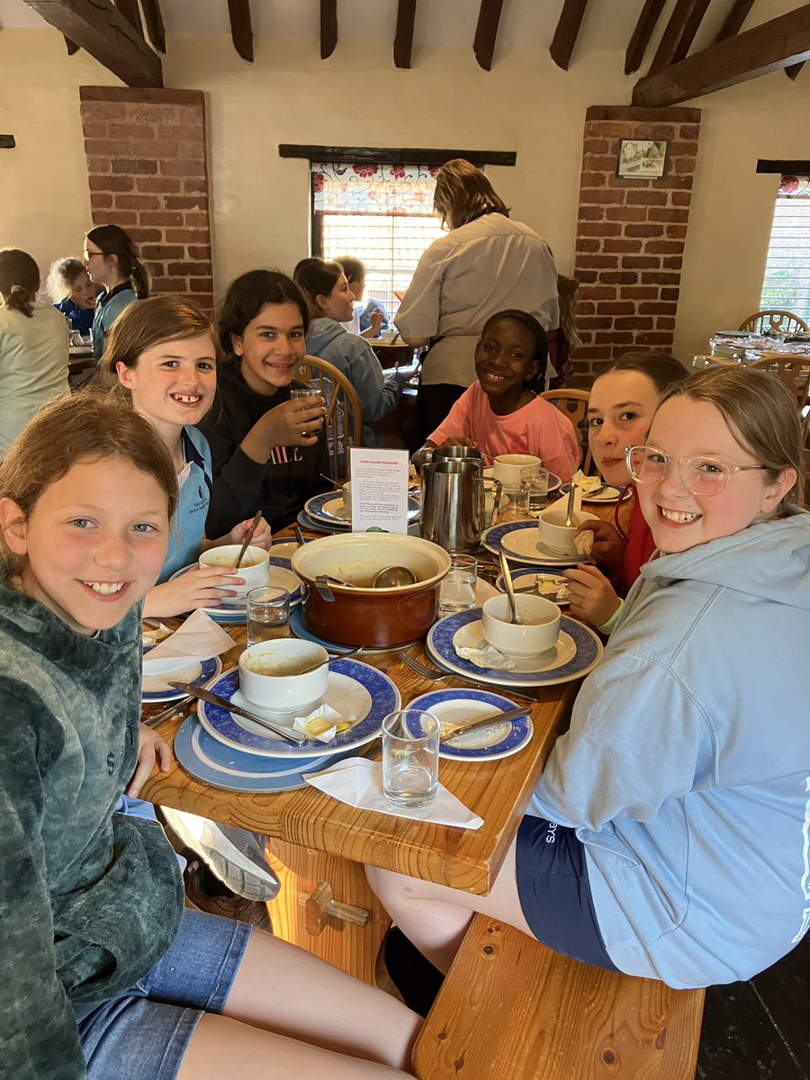 WPS_Trips's tweet photo. Year 6 : Cranedale
Butternut squash and sweet potato soup - it’s all gone! #cleanplates #smilesallround https://t.co/WVInsrKHme