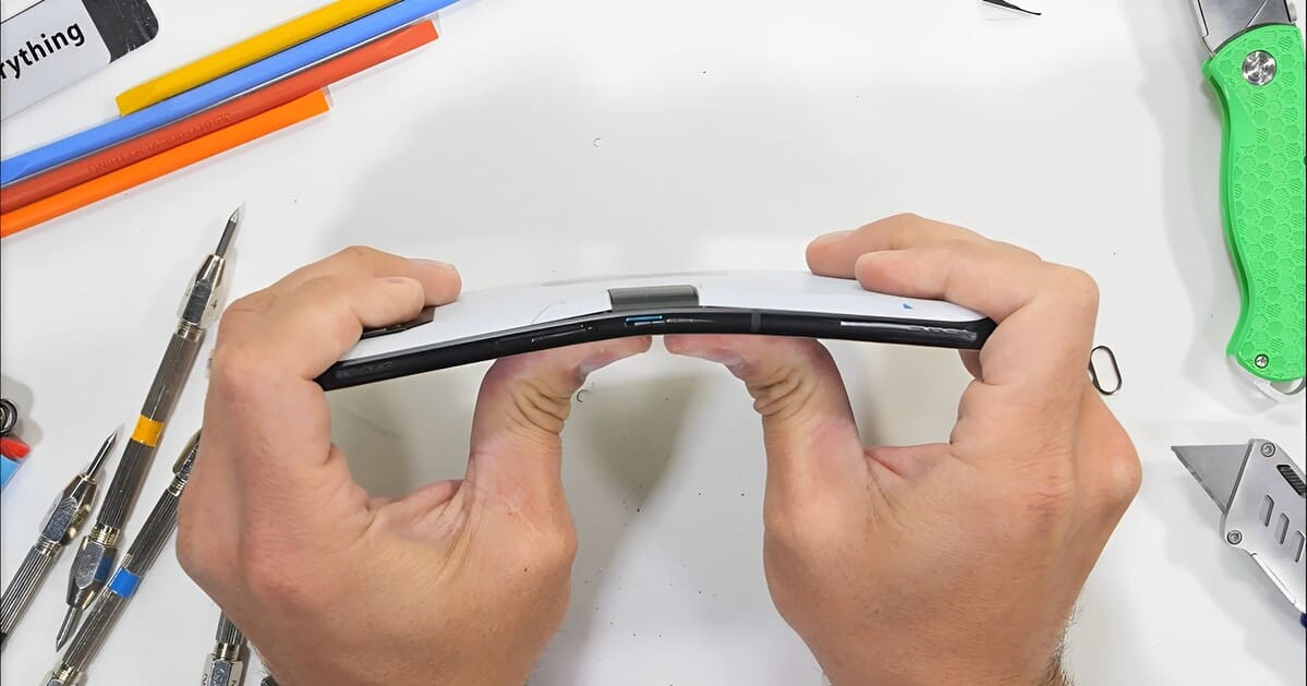CeotechI's tweet photo. ROG Phone 7 di ASUS resiste a graffi, fuoco e piegature
#Asus #ASUSROG #Fuoco #GamingPhone #Graffi #JerryRigEverything #JRE #Notizie #Piegatura #Resistenza #Robustezza #ROGPhone #ROGPhone7 #Smartphone #TechNews #Tecnologia #Telefonia #TestDiResistenza
https://t.co/VFG3imtrwQ https://t.co/tvM4IIwwbK