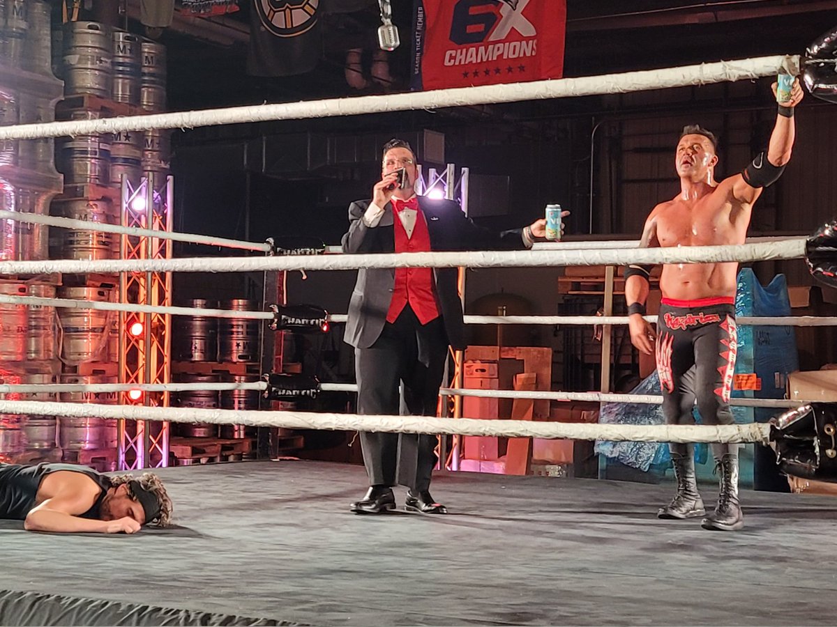araymond216's tweet photo. @FrankieKazarian @ChaoticWrestlin https://t.co/dmRzLh02S0