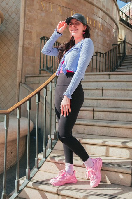 can u tell i forgot my panties? 🥺 https://t.co/BCPzsxQKMd<a href="/tag/mvsales"class="tags"><span>#mvsales</span></a>