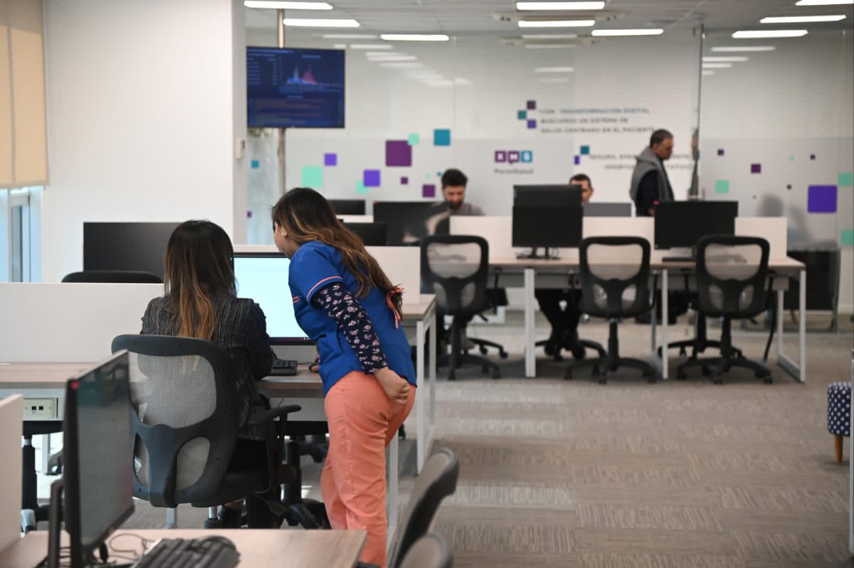 TadeoGZ's tweet photo. 🧑⚕️ Que haya más gente con historia clínica digital, telemedicina, interconexión entre las áreas sanitarias municipales y provinciales son acciones que, con más tecnología, le mejoran la calidad de vida a la ciudadanía
#ParqueTIC https://t.co/W7x9OgoJ6o