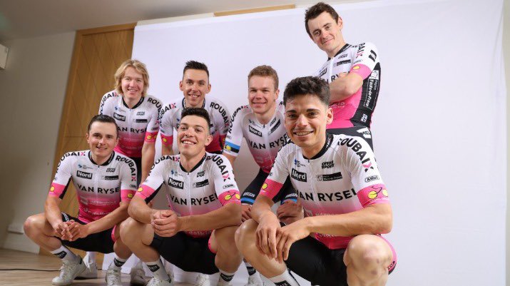 Ça c’est la bonne nouvelle du jour !

<a href="/van_rysel/">VAN RYSEL</a> devient partenaire titre de l’équipe @equiperoubaixlm 😍

Très fière de voir des entités se mobiliser pour assurer la continuité des clubs (équipes pros + formation des jeunes - et des moins jeunes 😅)

vanryselcycling.com/roubaix-lille-…