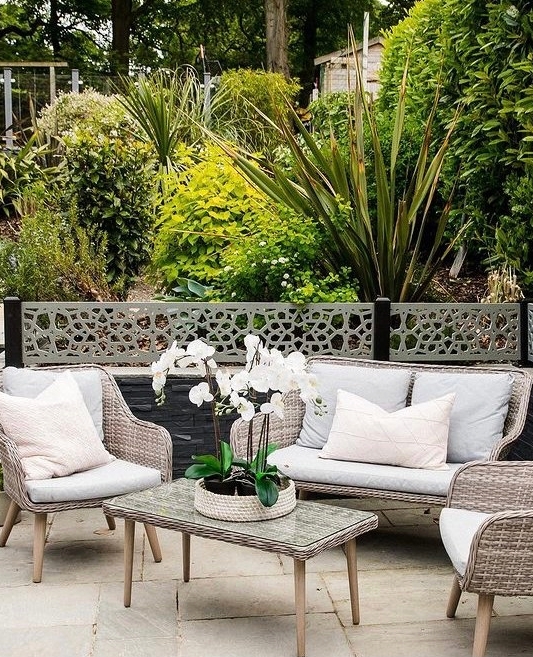 Is it finally Summer? 🙏🏽☀️ 

Make the most of your outside space with our high-end composite Decorative Screens, Planters, and Fencing. 

With no need for painting, you can simply sit back, relax, and enjoy the view 🌍️