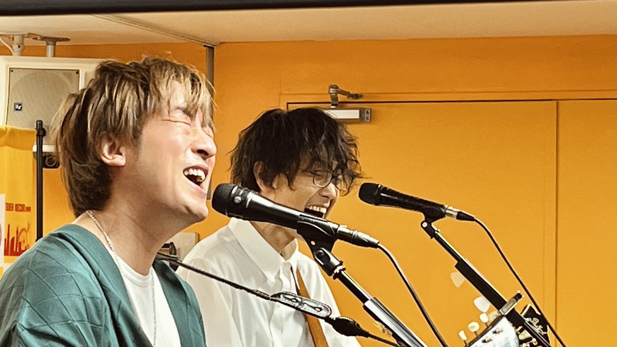 NUofficial1's tweet photo. 昨日はタワーレコード横浜ビブレ店にて
『blank_』リリース記念インストアライブでした
たくさんの方に聞いていただけました!
『blank_』もたくさん聞いてあげてください🎶
メッセージも飾っていただいてますので、横浜にお越しの際はぜひ!
#エヌユー
#blank_
#タワヨコ https://t.co/YFPvR6DTVq