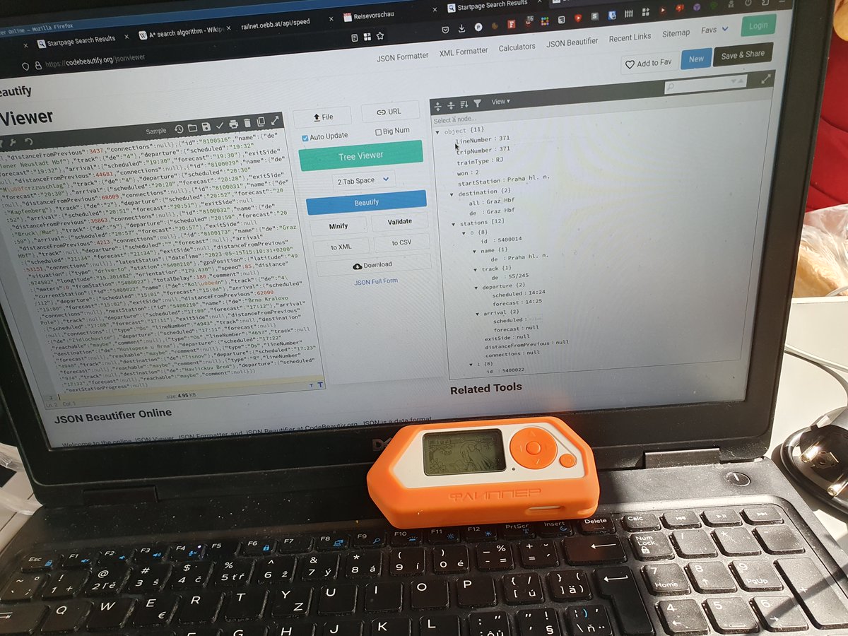 patekvpatek's tweet photo. Tým Pátek je po pár letech opět na cestě na #atthack. Trénujeme práci s otevřenými daty na "otevřených" datech našeho vlaku. https://t.co/qCphuN38FT